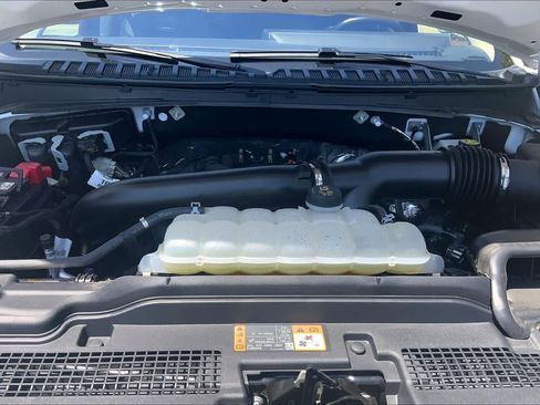 Used 2025 Ford Expedition Platinum AWD/4WD image 30