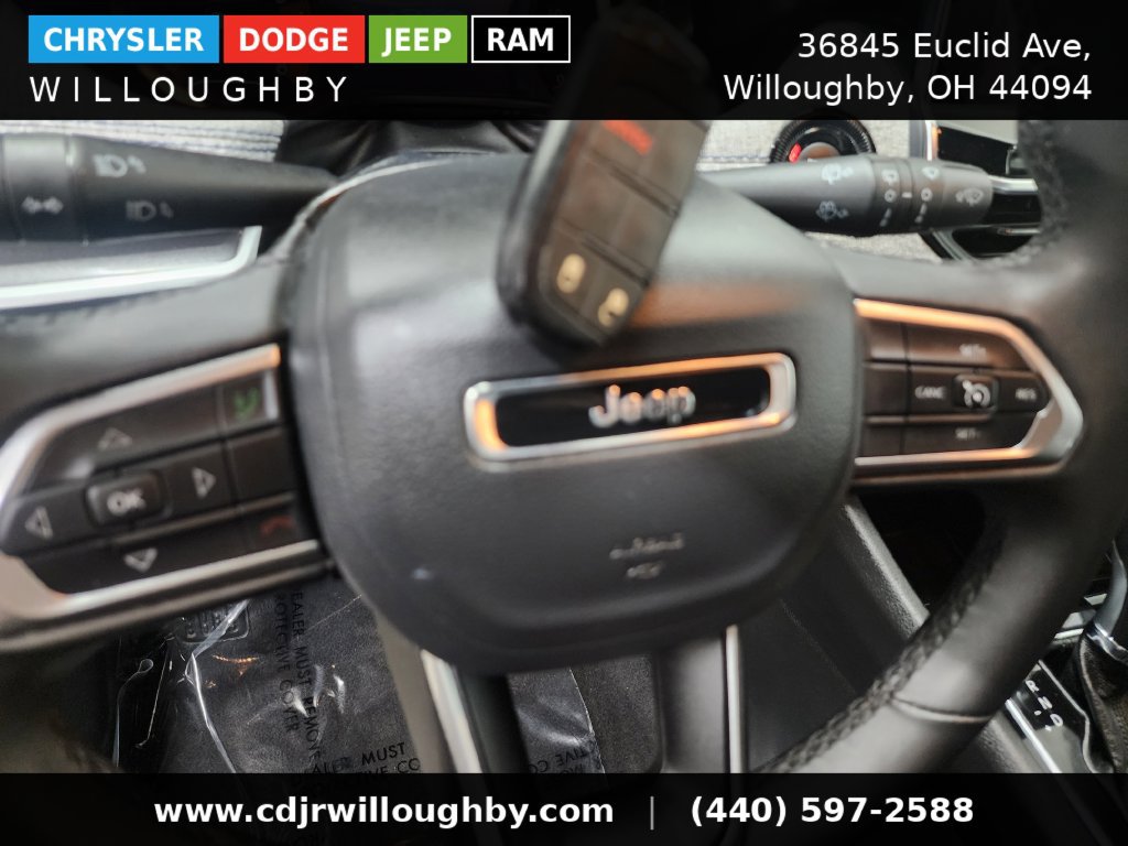 Used 2024 Jeep Compass Latitude AWD/4WD image 41