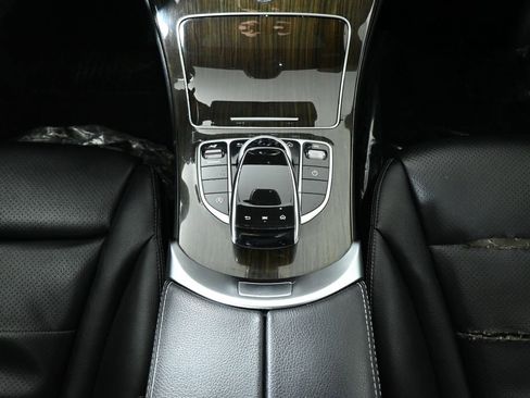 Used 2019 Mercedes-Benz C 300 4MATIC Sedan image 25