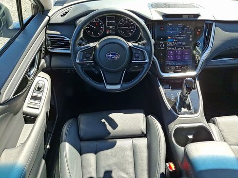 Used 2022 Subaru Outback Limited image 3