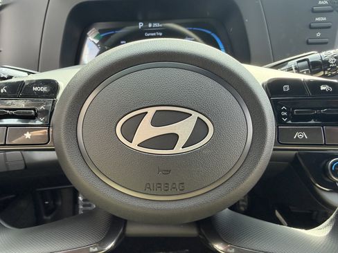New 2026 Hyundai Elantra Sport FWD image 28