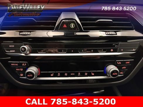 Used 2020 BMW 540i w/ M Sport Package image 21