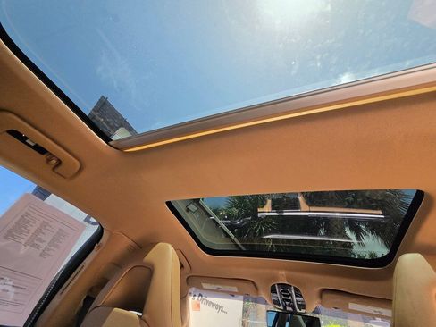 Used 2020 Porsche Panamera RWD image 14