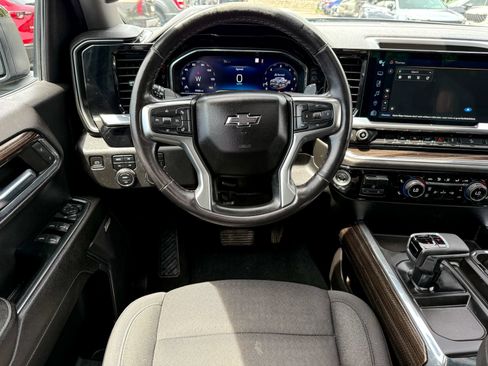 Used 2023 Chevrolet Silverado 1500 RST AWD/4WD image 32