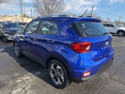 Certified 2024 Hyundai Venue SEL image 20