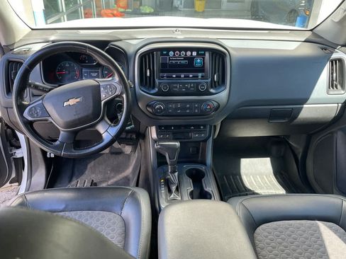 Used 2015 Chevrolet Colorado Z71 AWD/4WD image 11