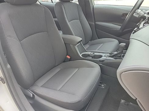 Used 2024 Toyota Corolla LE FWD image 17