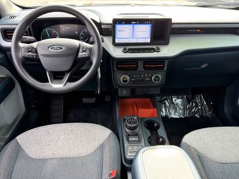 Certified 2024 Ford Maverick XLT image 29