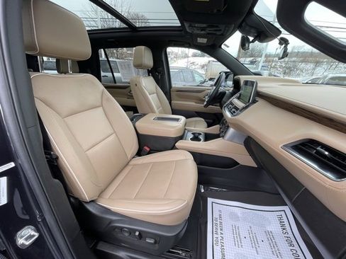 Used 2024 Chevrolet Tahoe Premier w/ Premium Package image 42