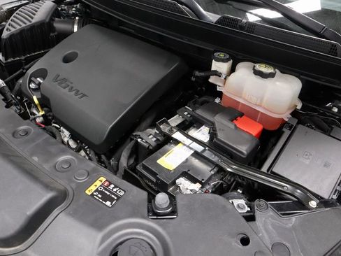 Used 2023 Buick Enclave Essence FWD image 16