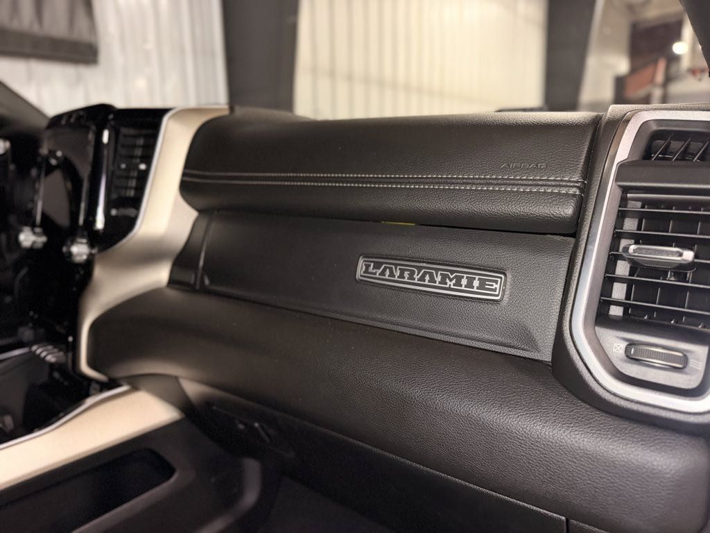 Used 2019 RAM 2500 Laramie AWD/4WD image 14