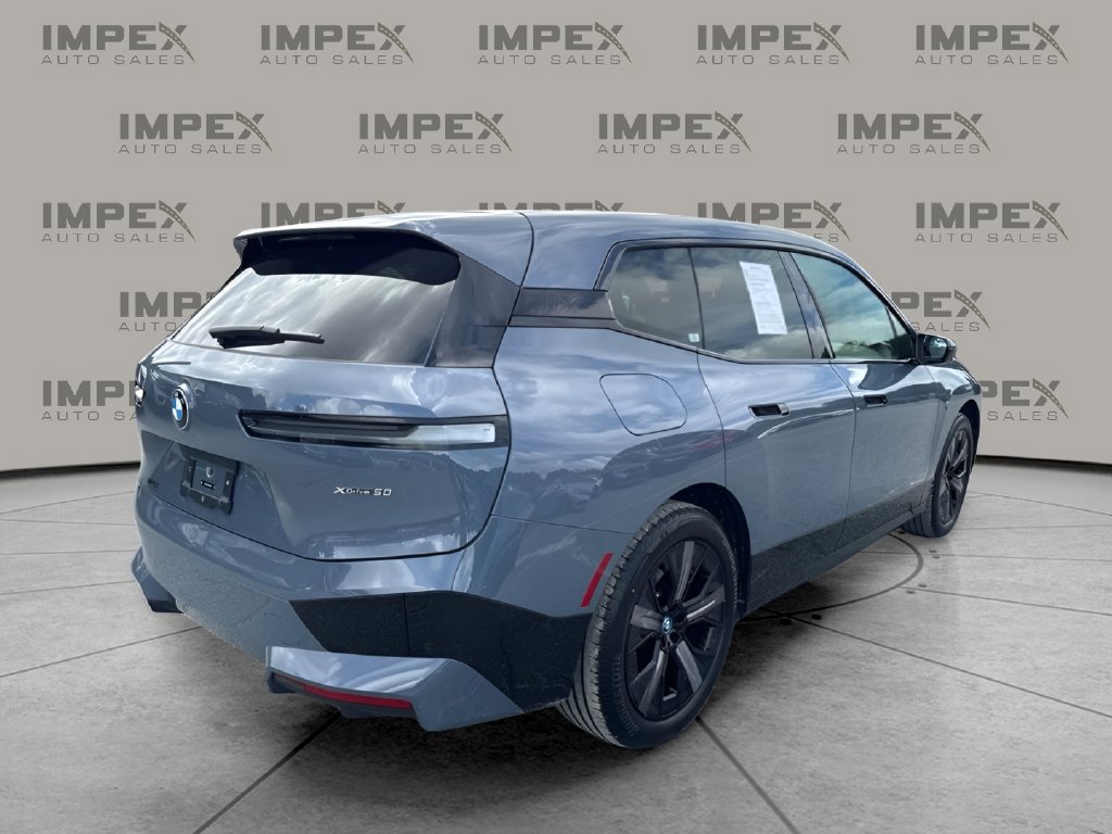 Used 2024 BMW iX xDrive50 w/ Sport Package AWD/4WD image 3