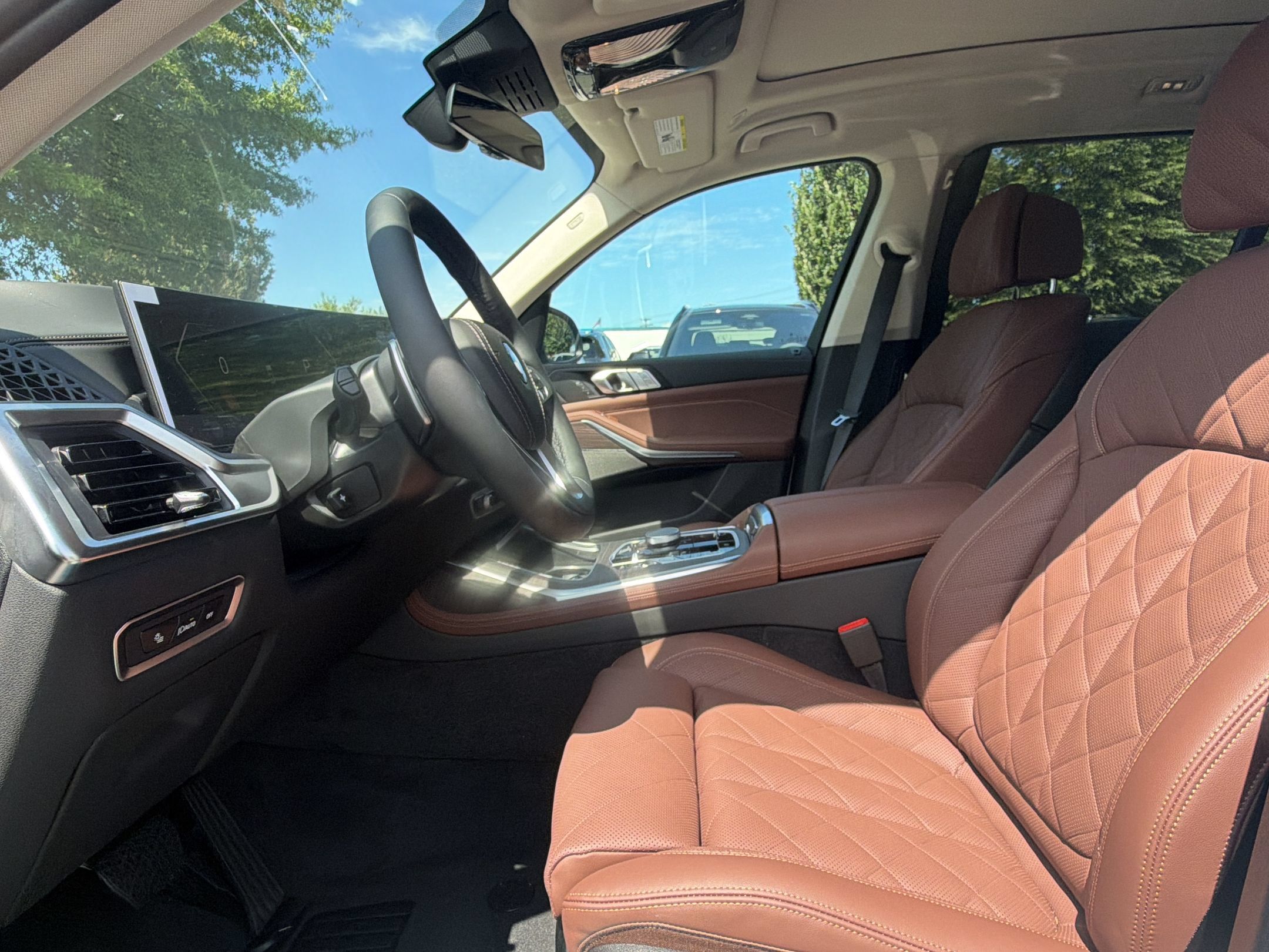 Used 2027 BMW X7 xDrive40i AWD/4WD image 5