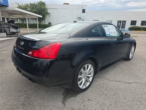 Used 2011 INFINITI G37 x Coupe w/ Premium Pkg AWD/4WD image 3