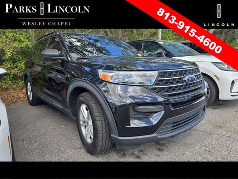 Used 2020 Ford Explorer XLT image 2