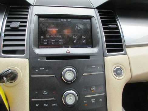 Used 2014 Ford Taurus SEL w/ Equipment Group 201A FWD image 23