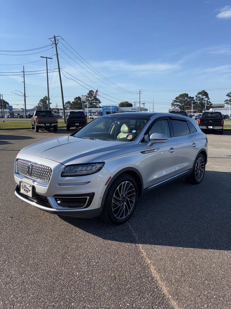 Used 2019 Lincoln Nautilus Reserve FWD image 4