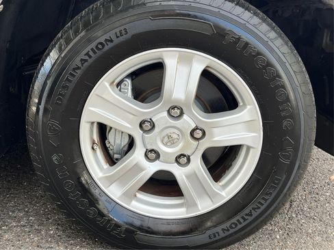 Used 2013 Toyota Sequoia SR5 image 10