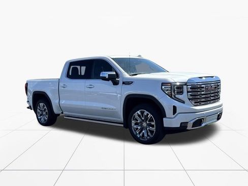 Used 2024 GMC Sierra 1500 Denali w/ Denali Reserve Package AWD/4WD image 8
