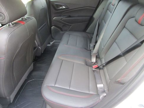 New 2026 Chevrolet Trax RS w/ Sunroof Package FWD image 15