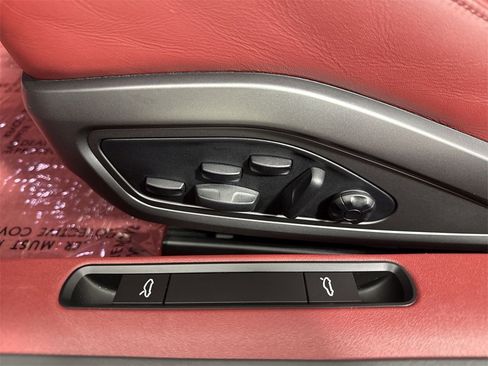 Certified 2024 Porsche 911 Turbo S w/ 911 Turbo Sportdesign Package image 40