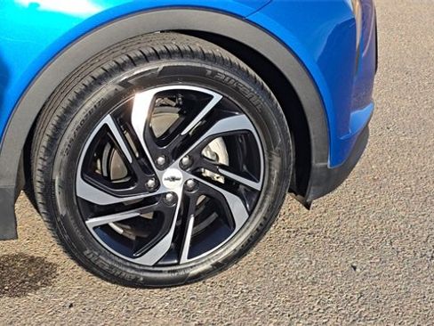 Used 2023 Chevrolet Bolt LT image 31