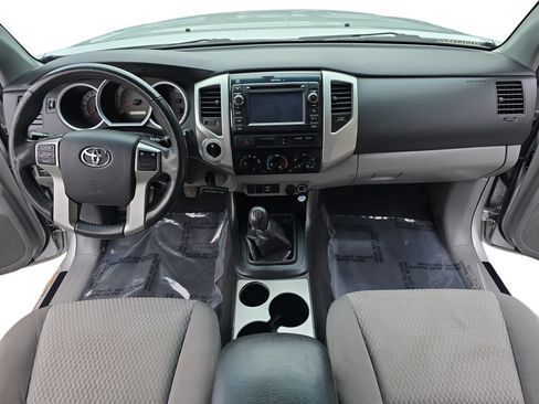 Used 2013 Toyota Tacoma 4x4 Access Cab w/ SR5 Pkg image 9