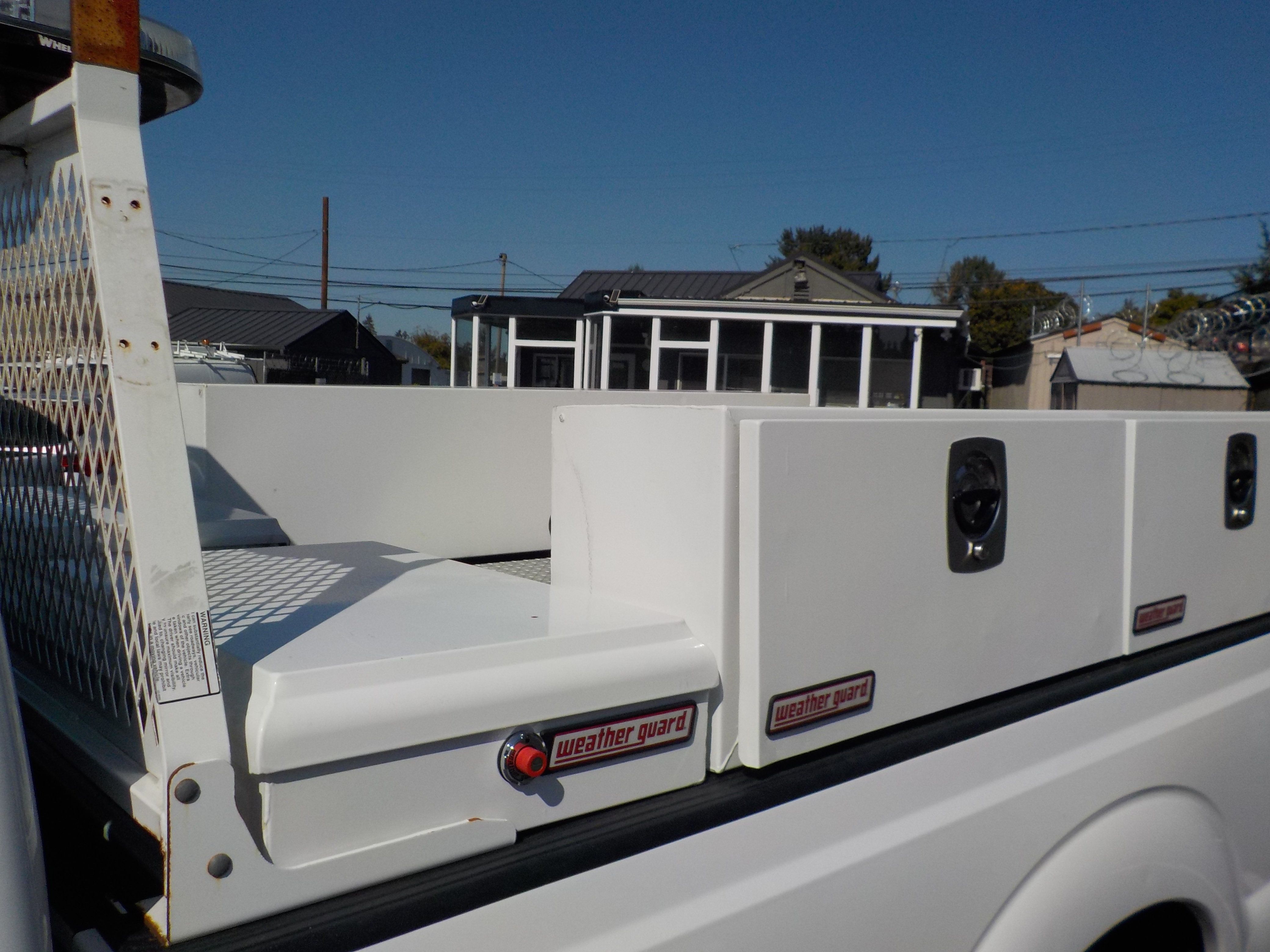Used 2012 Ford F250 XL w/ Camper Pkg AWD/4WD image 13