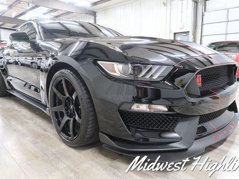Used 2017 Ford Mustang Shelby GT350 RWD image 26