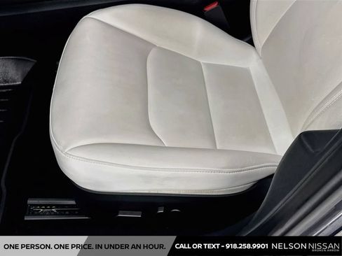 Used 2023 Tesla Model 3 Standard Range RWD image 18