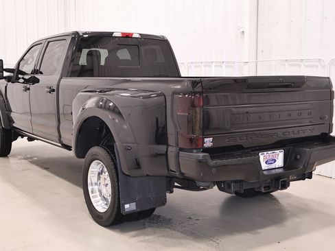 Certified 2019 Ford F450 Platinum w/ Platinum Ultimate Package AWD/4WD image 8