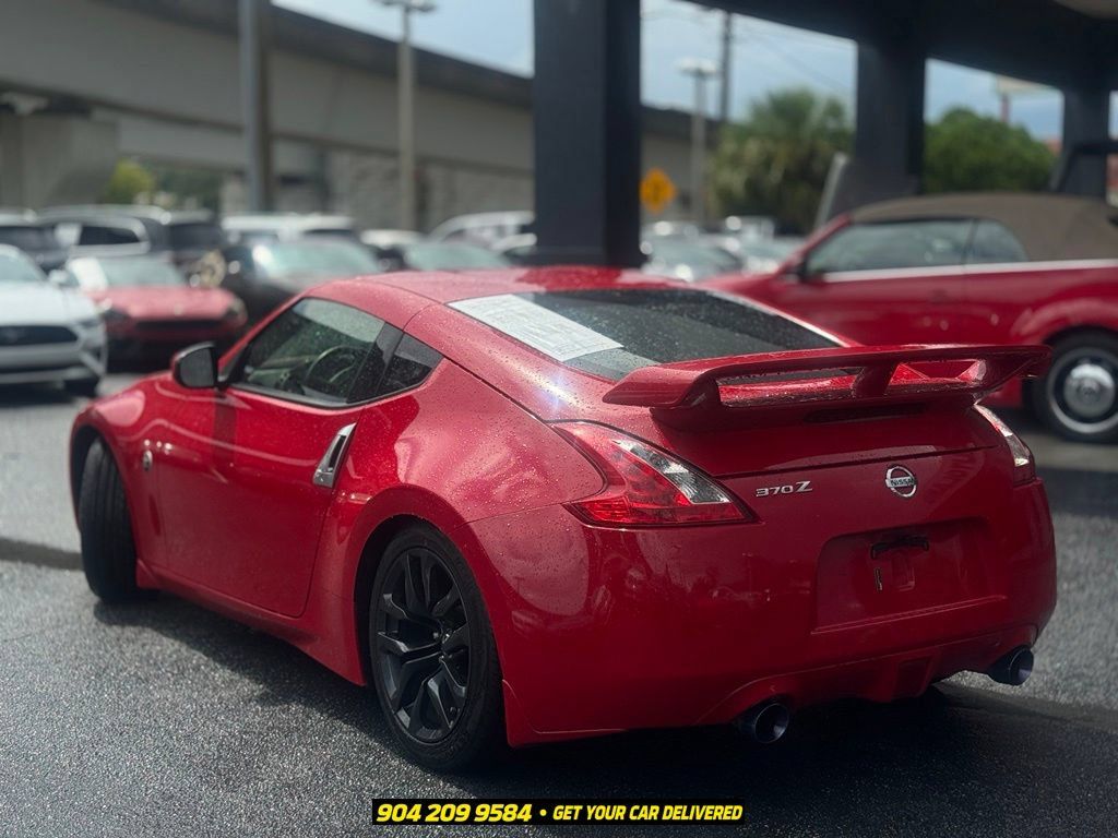 Used 2016 Nissan 370Z Coupe RWD image 5