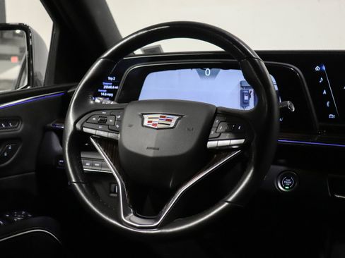 Certified 2022 Cadillac Escalade ESV Luxury AWD/4WD image 26