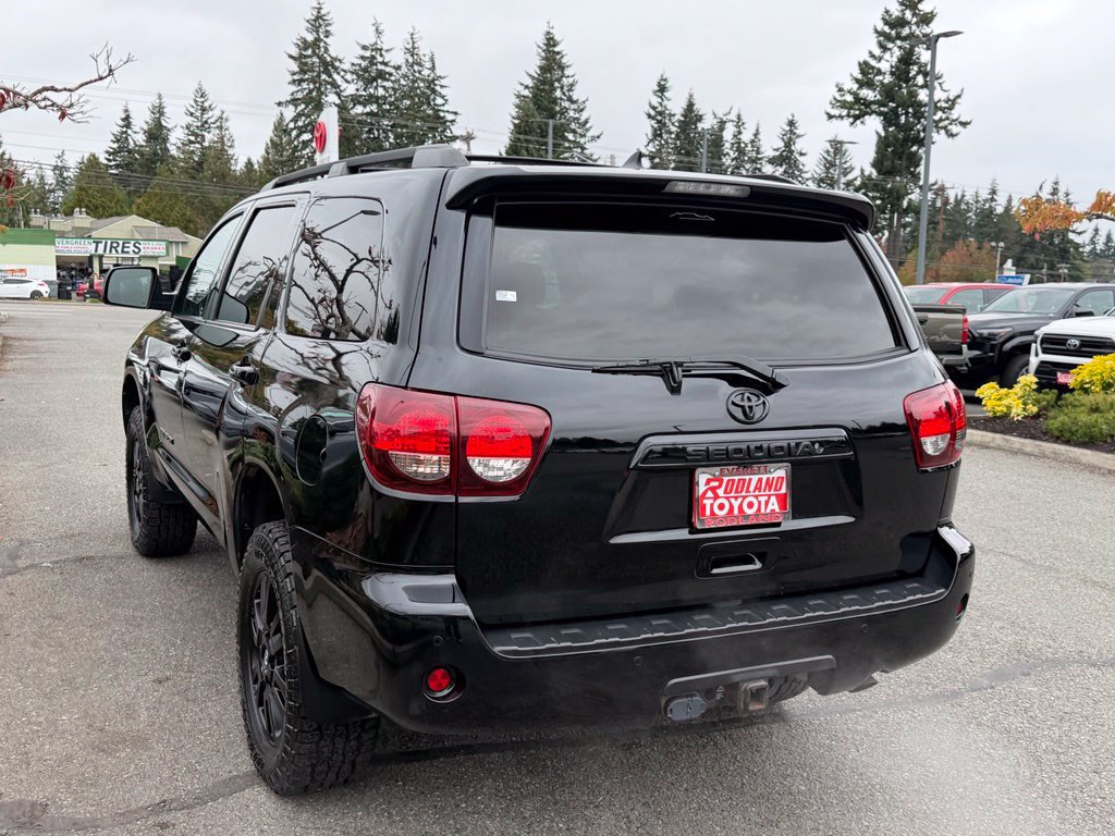 Used 2018 Toyota Sequoia TRD Sport AWD/4WD image 10