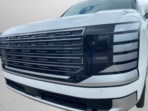 New 2026 Hyundai Palisade Calligraphy FWD image 10