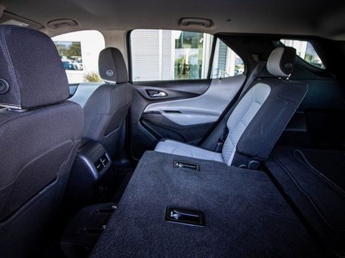 Used 2019 Chevrolet Equinox LS image 40