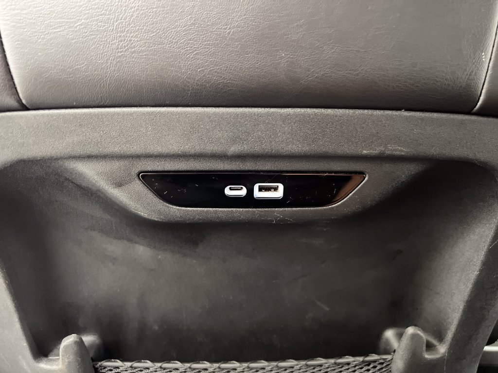 Used 2025 Chrysler Pacifica Select FWD image 23