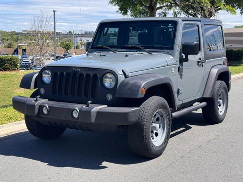 Used 2015 Jeep Wrangler Sport image 2