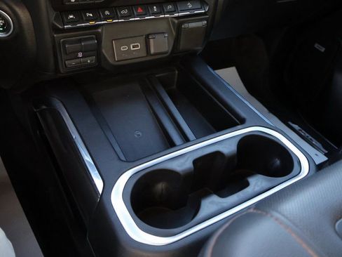 Used 2020 GMC Sierra 1500 AT4 image 38