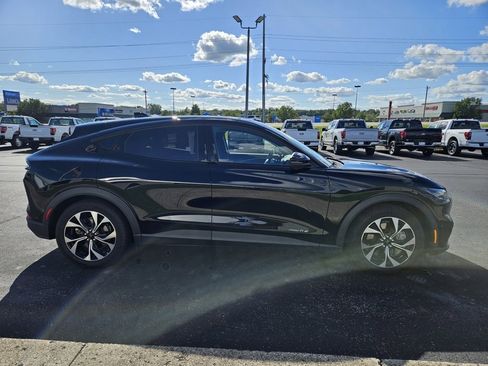 Used 2024 Ford Mustang Mach-E Select image 5