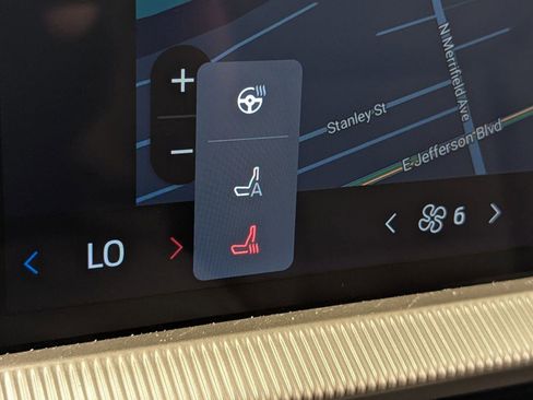 New 2026 Ford Explorer Active w/ Active Comfort Package image 14