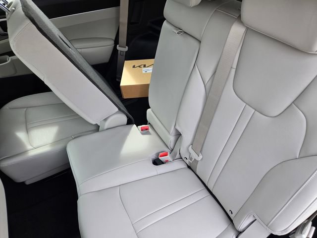 New 2026 Kia Sorento EX FWD image 18