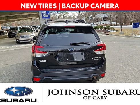 Used 2021 Subaru Forester Premium image 8