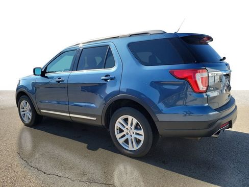 Used 2019 Ford Explorer XLT w/ Equipment Group 201A image 3