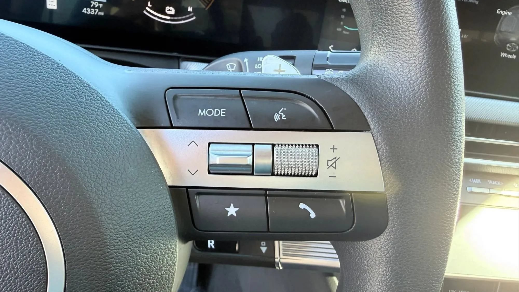 Used 2026 Hyundai Sonata Blue FWD image 25