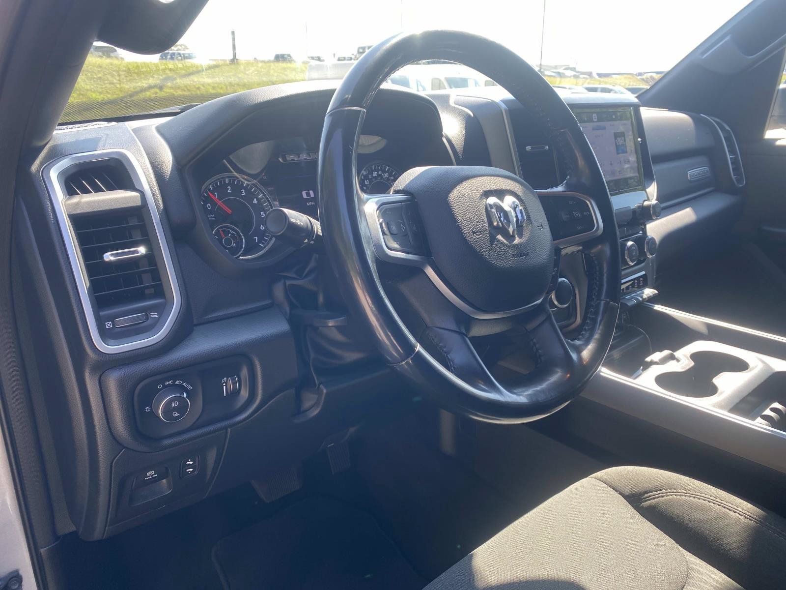 Used 2022 RAM 1500 Big Horn AWD/4WD image 27