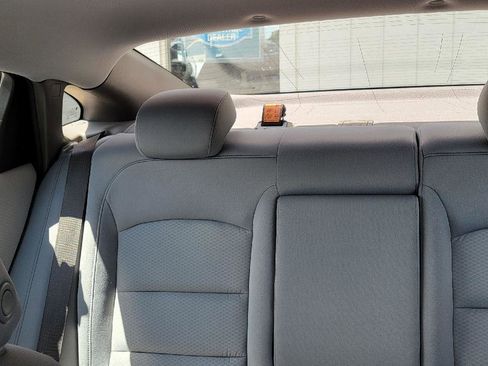 Used 2022 Chevrolet Malibu LT image 23