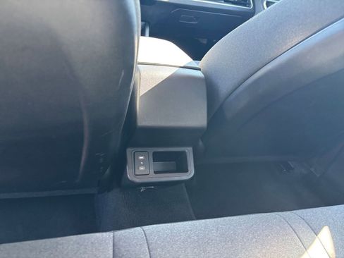 Used 2025 Kia K4 LXS image 24