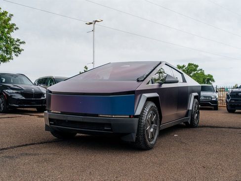 Used 2024 Tesla Cybertruck AWD Crew Cab image 3