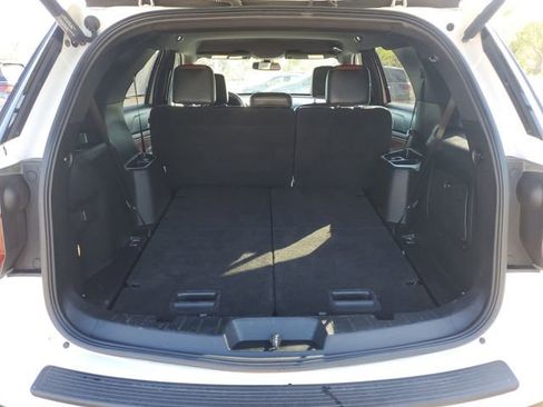 Used 2019 Ford Explorer XLT w/ Equipment Group 202A AWD/4WD image 7